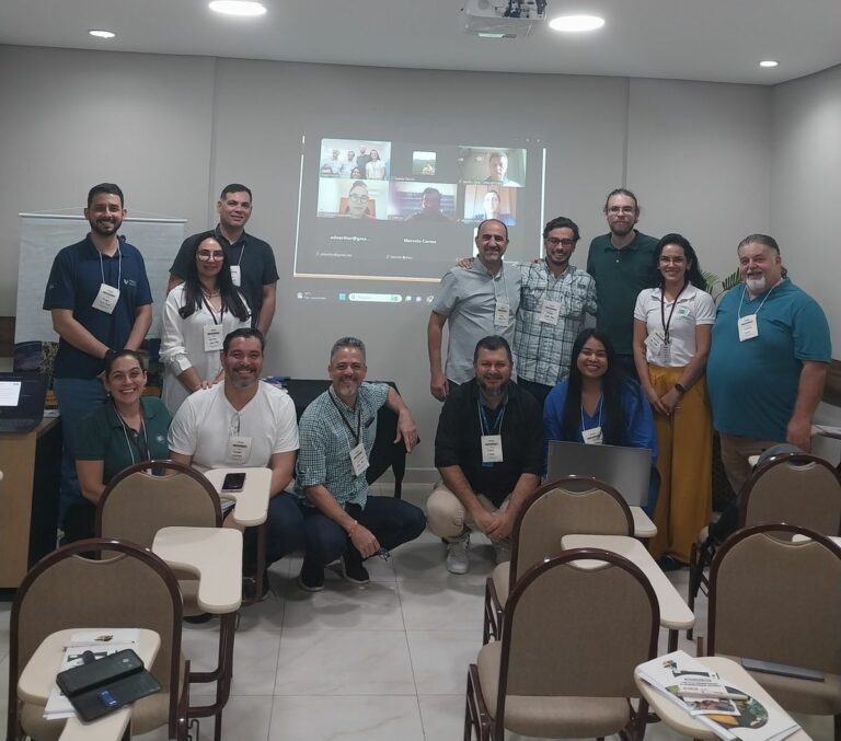 Segundo dia da Oficina de Fortalecimento, em Rondônia, com atores de mercado.