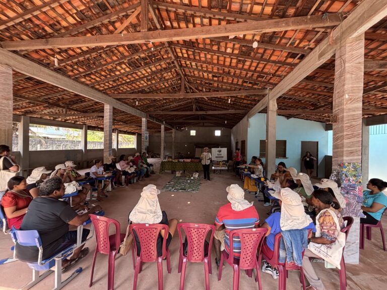 Palestra sobre a história da mulheres da AMA