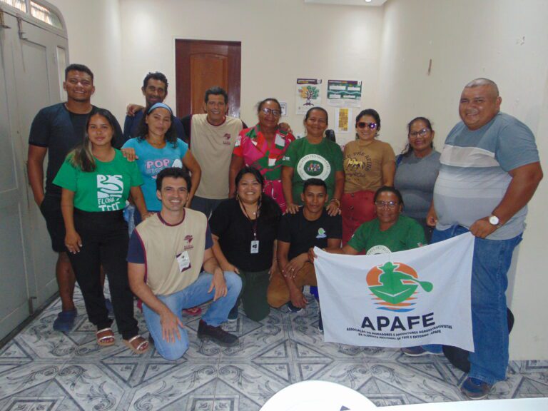 Oficina com os(as) associados(as) da APAFE