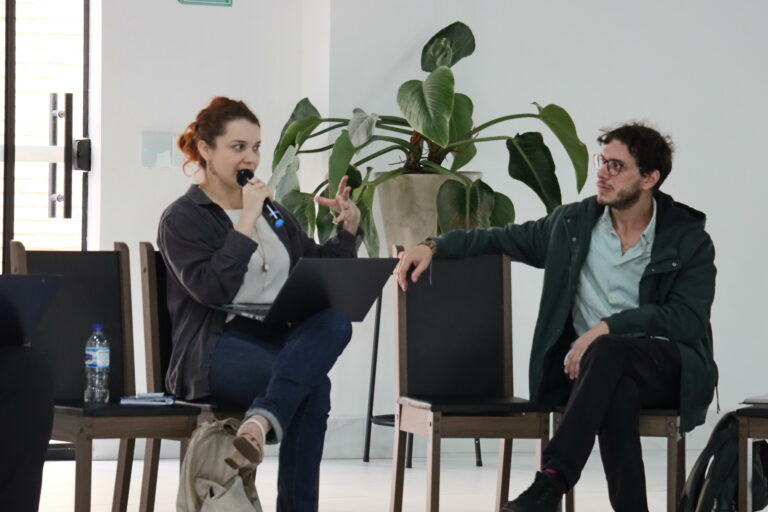 Danylla Cássia é parecerista do Projeto pela cadeia do açaí, mestra em Desenvolvimento Rural e Gestão de Empreendimentos Agroalimentares e doutora em Ciência e Tecnologia de Alimentos