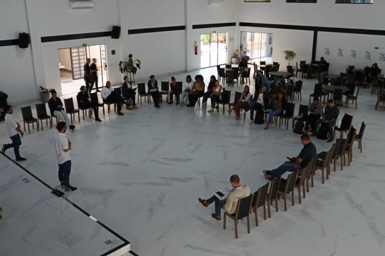 Oficina com pareceristas