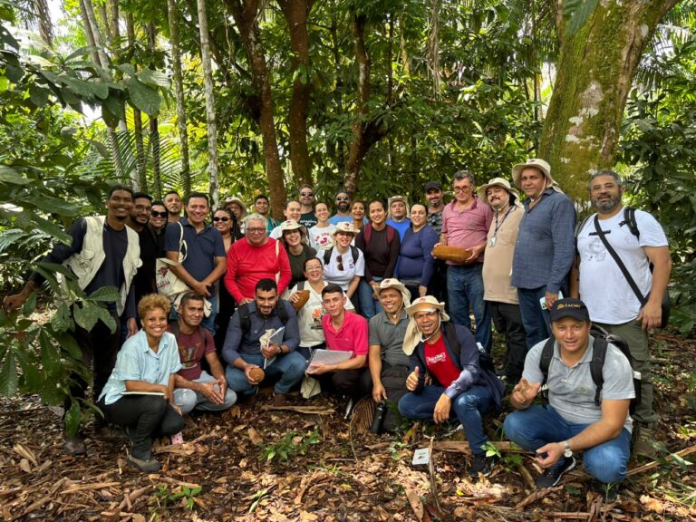 Visita ao SAF do agricultor Elias Kempner, em Abaetetuba (PA)