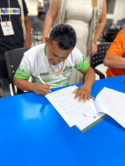 Amavi Deni, representante da Associação do Povo Deni do Rio Xeruã